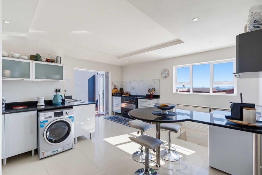 3 Bedroom Property for Sale in Walmer Estate Western Cape